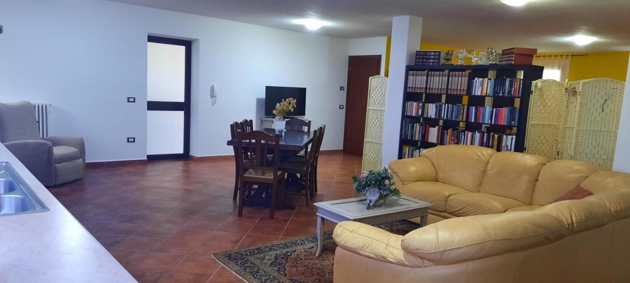 Studio Seminterrato Villa Armonia Iun:P2030 오로세 외부 사진